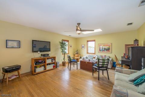 13 Heather Dr, Edison, NJ 08820 photo 6