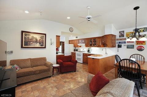 4 Ivy Pl, North Plainfield, NJ 07062 photo 7
