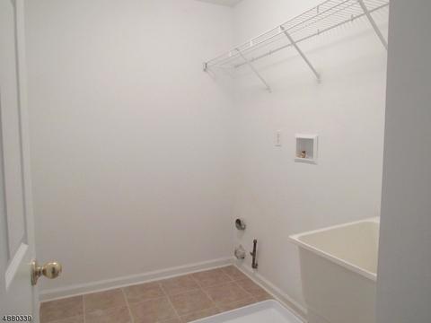 262 Levinberg Ln, Wayne, NJ 07470 photo 11