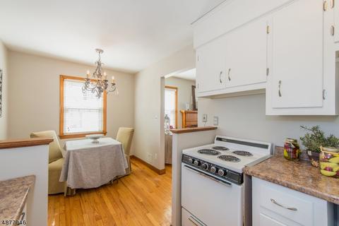 18 Hilltop Ter, Wayne, NJ 07470 photo 8