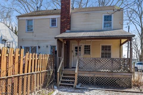90 Mac Arthur Dr, Edison, NJ 08837 photo 2