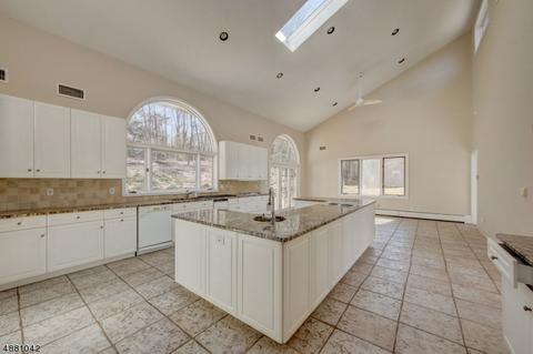 466 E Saddle River Rd, Upper Saddle River, NJ 07458 photo 8