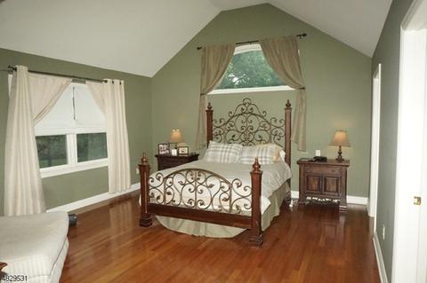 80 Thomas Dr, Clark, NJ 07066 photo 10