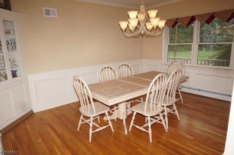 80 Thomas Dr, Clark, NJ 07066 photo 8