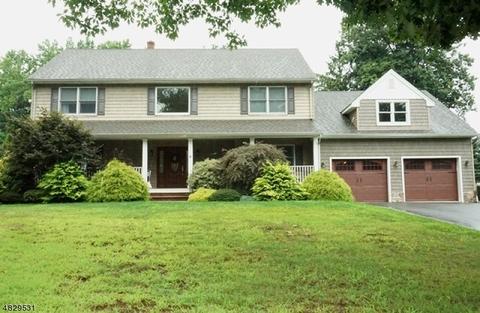 80 Thomas Dr, Clark, NJ 07066 photo 1