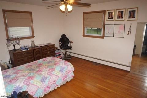 80 Thomas Dr, Clark, NJ 07066 photo 16