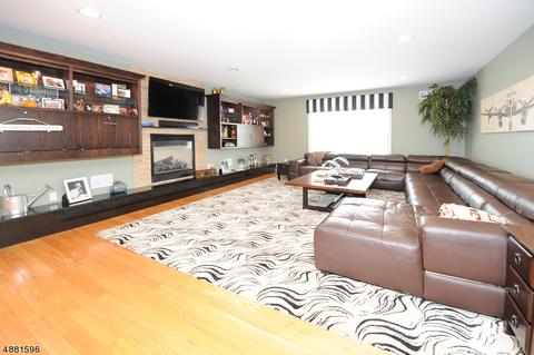 2 Herfort Rd, Wayne, NJ 07470 photo 10
