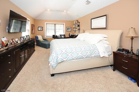 2 Herfort Rd, Wayne, NJ 07470 photo 14
