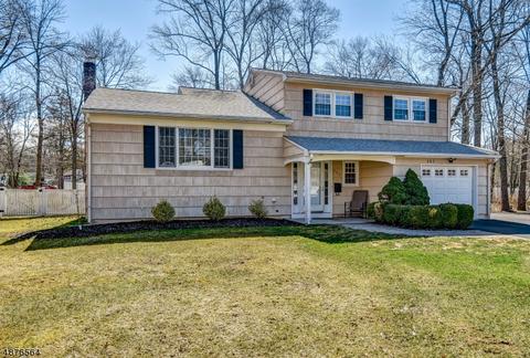367 River Bend Rd, Berkeley Heights, NJ 07922 photo 2