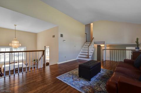 367 River Bend Rd, Berkeley Heights, NJ 07922 photo 5