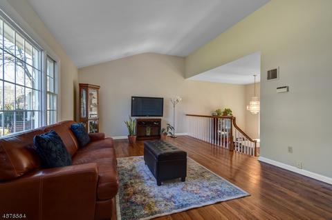 367 River Bend Rd, Berkeley Heights, NJ 07922 photo 8
