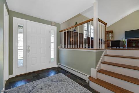 367 River Bend Rd, Berkeley Heights, NJ 07922 photo 3