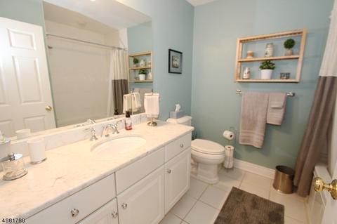 3 Dipippo Ct, Waldwick, NJ 07463 photo 16