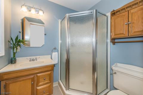 99 Berkeley Ave, Bloomfield, NJ 07003 photo 11
