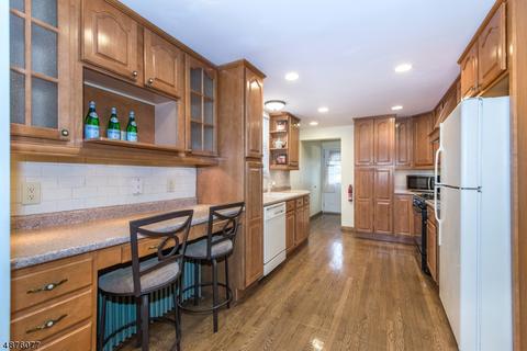 99 Berkeley Ave, Bloomfield, NJ 07003 photo 10