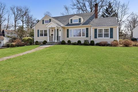8 Harvey Dr, Summit, NJ 07901 photo 1
