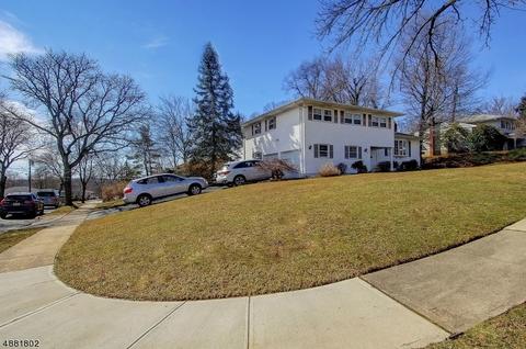 33 Kossuth Pl, Wayne, NJ 07470 photo 1