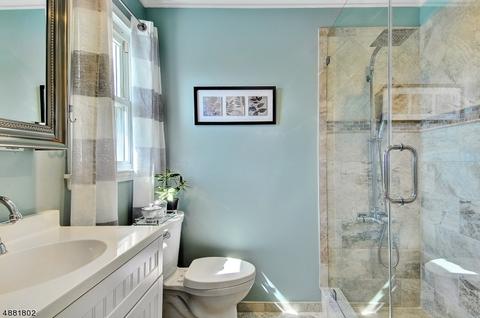 33 Kossuth Pl, Wayne, NJ 07470 photo 6