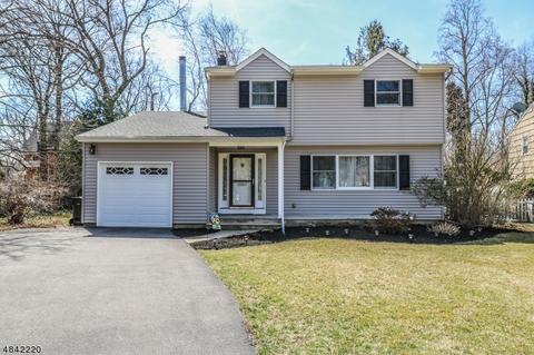 9 Beech Ln, North Plainfield, NJ 07060 photo 1