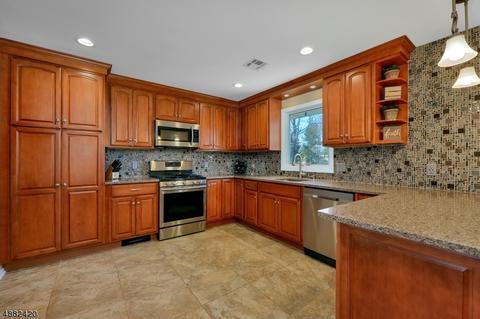 12 Studer Rd, Clinton, NJ 08809 photo 3