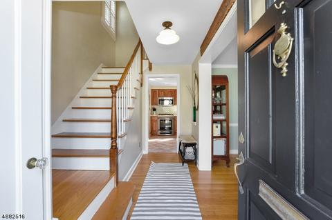 37 Fairview Ave, Summit, NJ 07901 photo 2
