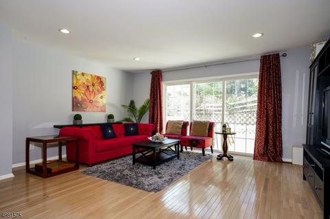 12 Clark Ct, Bernards, NJ 07920 photo 3