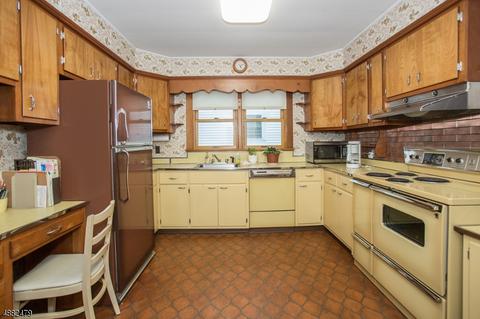 151 Linden Rd, Wayne, NJ 07470 photo 5