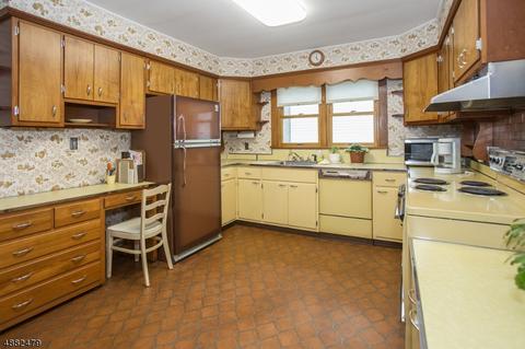 151 Linden Rd, Wayne, NJ 07470 photo 4