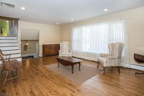 15 Huff Rd, Wayne, NJ 07470 photo 4