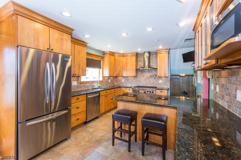 9 Hover Dr, Mount Arlington, NJ 07856 photo 5