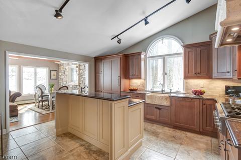 57 Winchip Rd, Summit, NJ 07901 photo 3