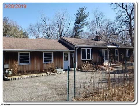 818 Highland Ave, Paramus, NJ 07652 photo 1