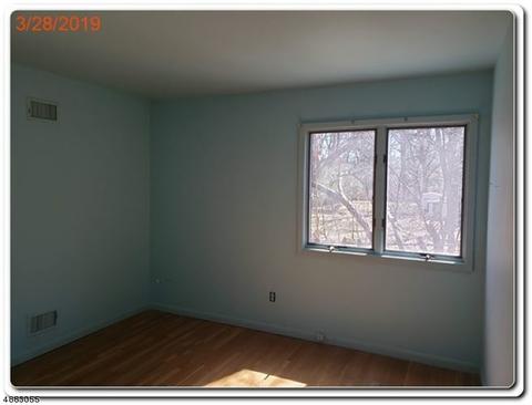 818 Highland Ave, Paramus, NJ 07652 photo 21