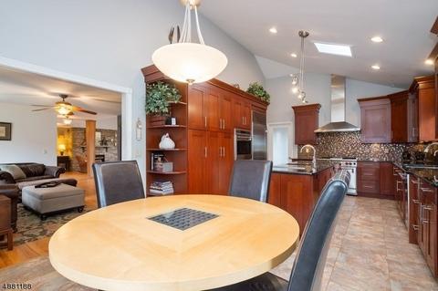 9 Maxwell Ct, Warren, NJ 07059 photo 8