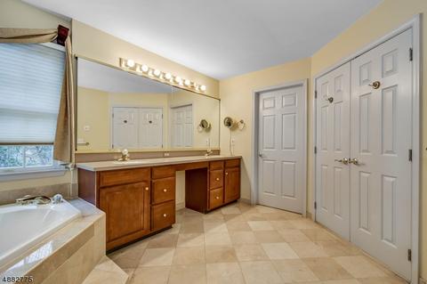 2 Sullivan Dr, Bernards, NJ 07920 photo 16