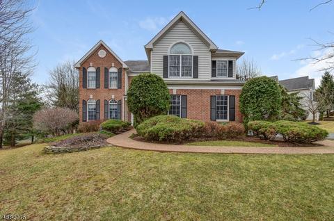2 Sullivan Dr, Bernards, NJ 07920 photo 1