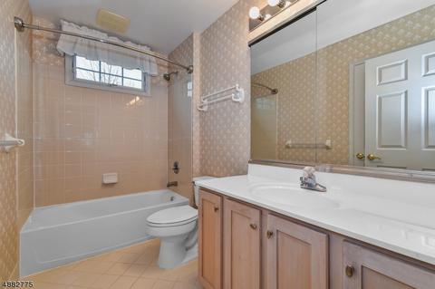2 Sullivan Dr, Bernards, NJ 07920 photo 20