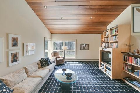 7 N Gate Rd, Mendham, NJ 07945 photo 10