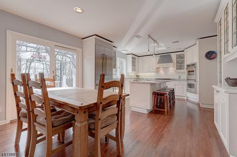 41 Gregory Ct, Berkeley Heights, NJ 07922 photo 9