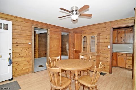 152 E Prospect St, Hackettstown, NJ 07840 photo 3