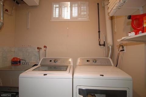 90 Highview Ter, Dover, NJ 07801 photo 19