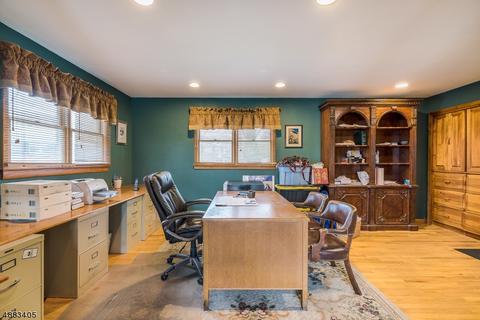 35 Makemoney Ave, Haskell, NJ 07420 photo 18