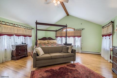 35 Makemoney Ave, Haskell, NJ 07420 photo 23