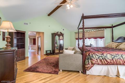 35 Makemoney Ave, Haskell, NJ 07420 photo 24