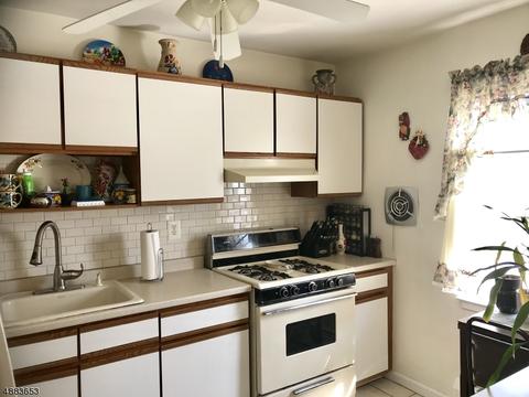 1122-1 A Valley Rd, Wayne, NJ 07470 photo 6