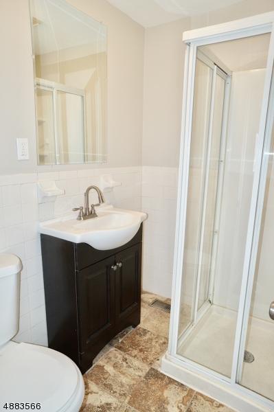227 E 8th Ave, Roselle, NJ 07203 photo 6