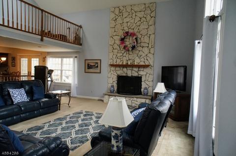 4 Peter Dr, Hackettstown, NJ 07840 photo 16