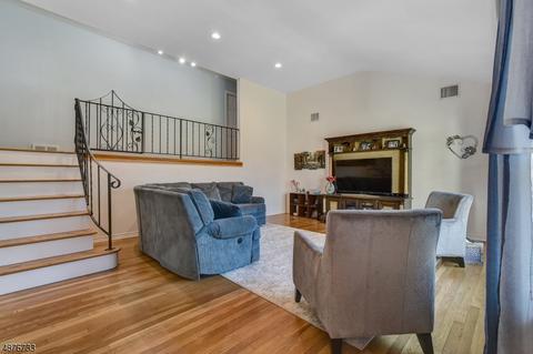 65 Evergreen Ave, Springfield, NJ 07081 photo 6