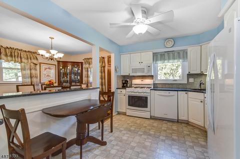 65 Evergreen Ave, Springfield, NJ 07081 photo 9