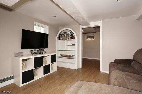 39 Spring Valley Ave, Hackensack, NJ 07601 photo 17